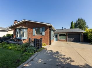 4716 109th Ave NW, Edmonton, AB T6A 1R6