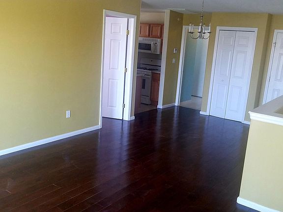 5th image of 178 Saltaire Ln #2