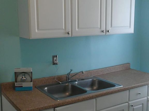 3rd image of 11810 Franklin Blvd