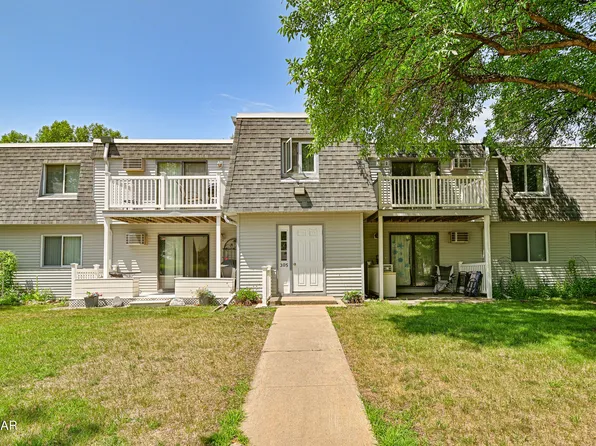 305 N 51st St APT 8, Grand Forks, ND 58203