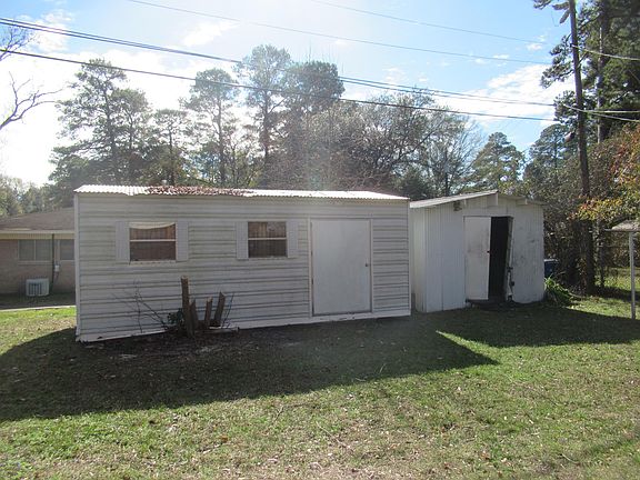 Backyard storage buildings