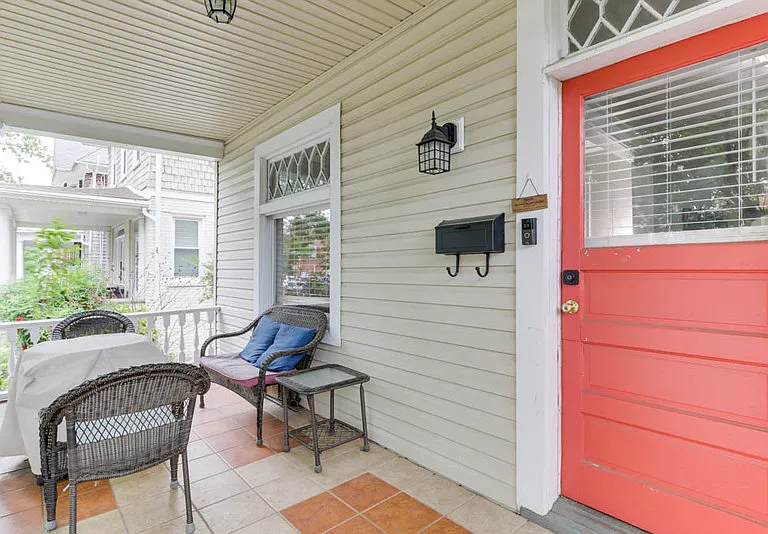 823 Shirley Ave — Photo 3