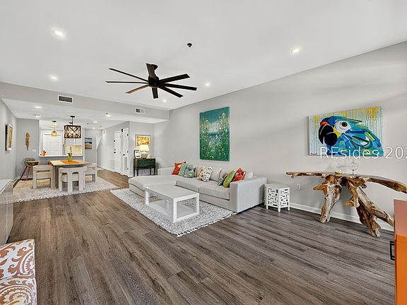 3rd image of 10 Johnston Way UNIT 11F