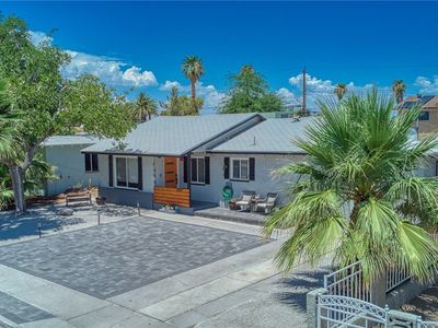 1051 Hassett Ave, Las Vegas, NV, 89104