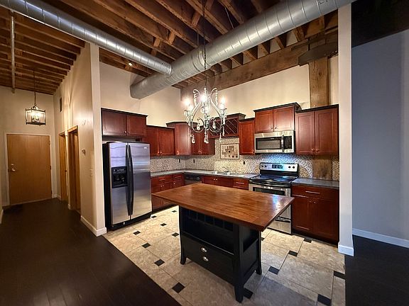 2nd image of 212 7th St E APT 204