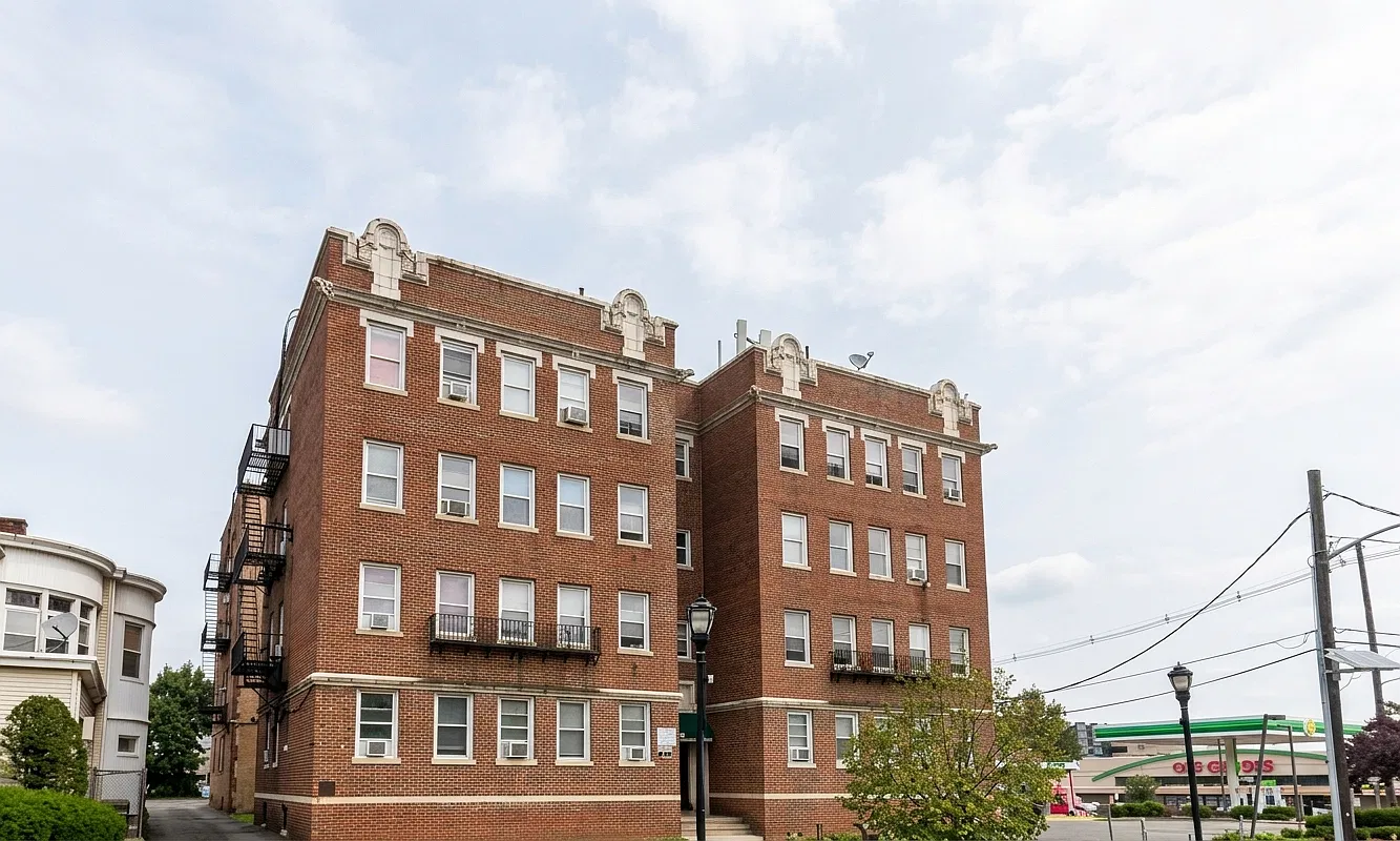 1011 East Jersey Street — Photo 1