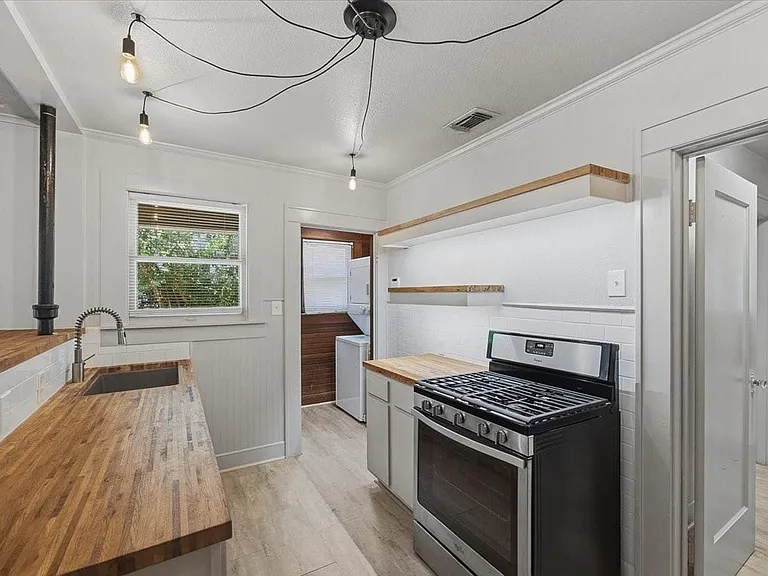 4617 Lafayette Ave — Photo 15