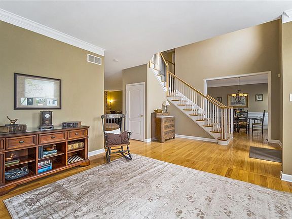 4th image of 2549 Chandlee Ct