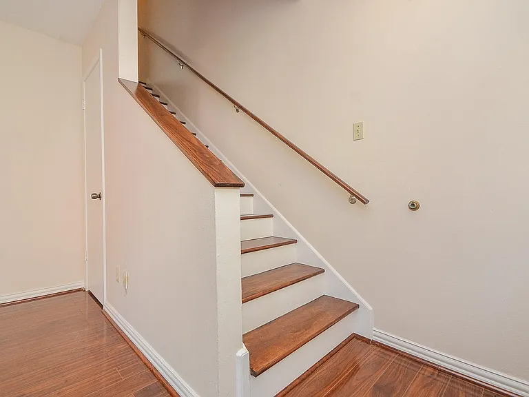 2209 Bauer Dr #B — Photo 6