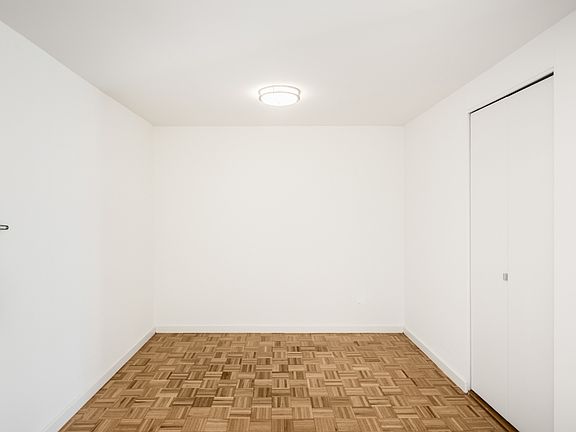 4th image of 101 W End Ave APT 7N