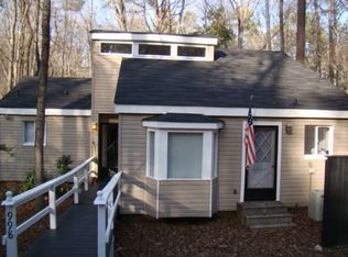 998 Windrace Trl, Sanford, NC 27332