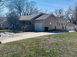 8 Belmont Rd, Country Club, MO 64505