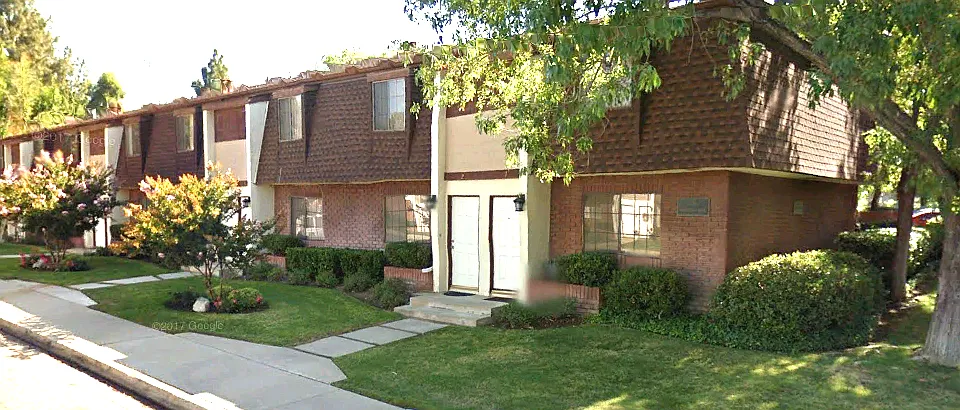 1360 Oxford Ave #10