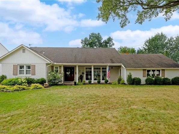859 Country Club Ln, Ashland, OH 44805