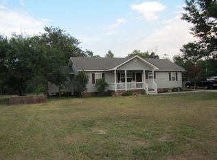 490 Et Poole Rd, Poplarville, MS 39470