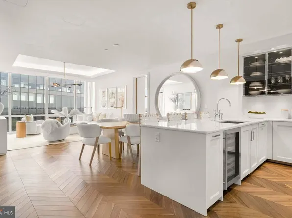 300 International Dr Unit 1905, Baltimore, MD 21202