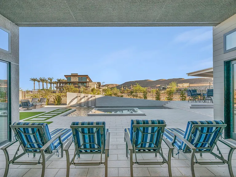 10935 Rossa Peak Ave — Photo 24