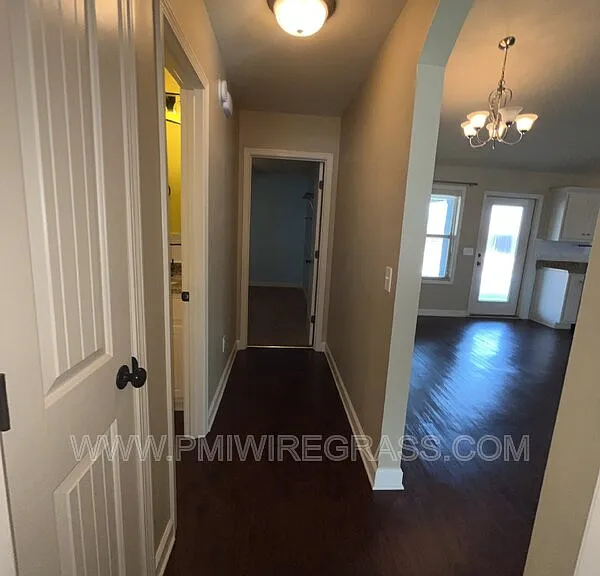 229 Lace Dr — Photo 32