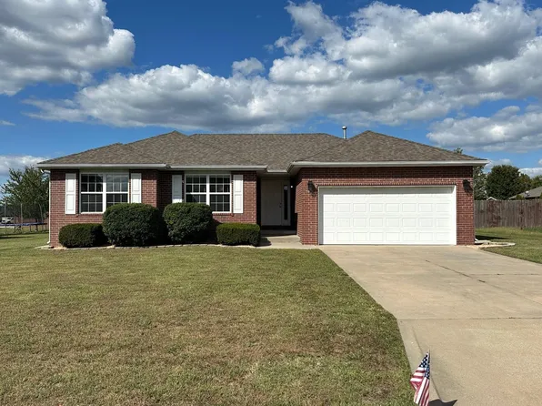 505 Cedar Lane, Willard, MO 65781