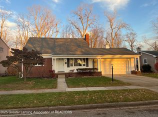 1610 Autumn Ln, Lansing, MI 48912