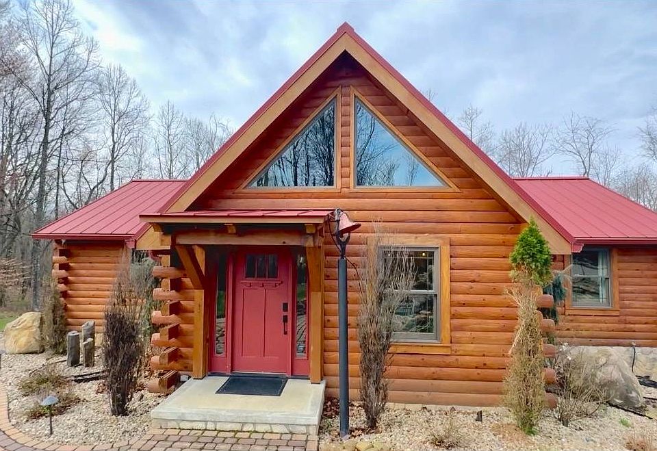 1st image of 1100 Red Brush Rd