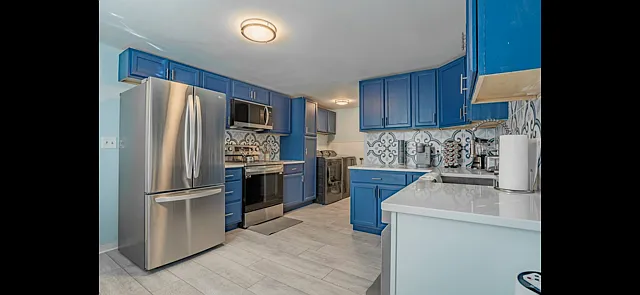 Little Blue House- 3 Bed/ 2 Bath in Heart of Westside Evansville — Photo 4