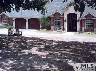 1509 Whispering Oaks Ct, Granbury, TX 76049