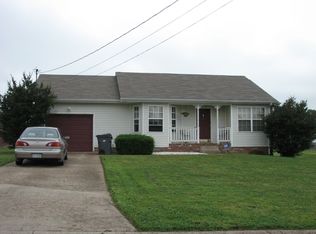 933 Van Buren Ave, Oak Grove, KY 42262