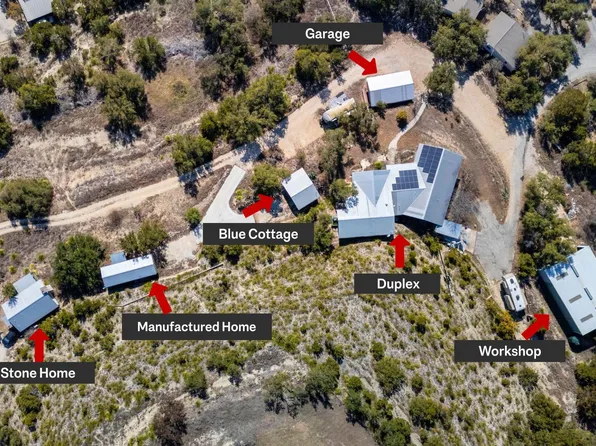 310 Eagles Nest Dr, Wimberley, TX 78676