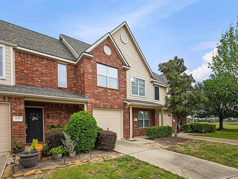 1651 Grable Cove Ln — Photo 2