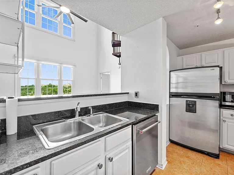 501 Knights Run Ave #2307 — Photo 7