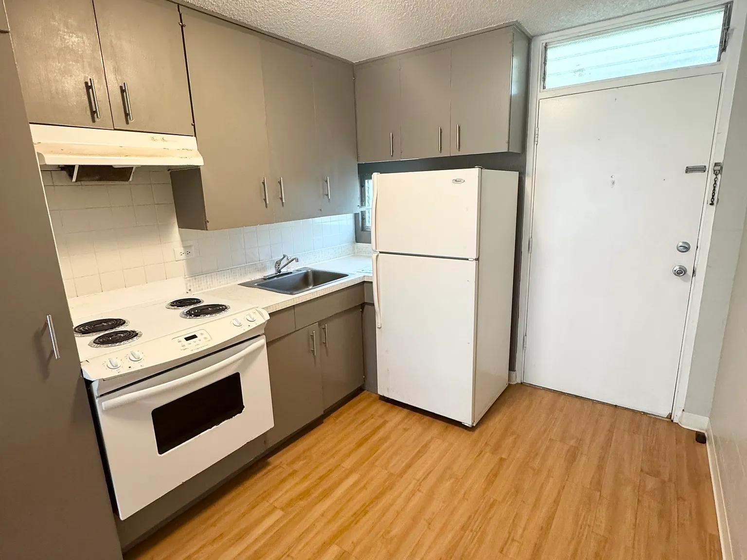 2 bed, $1,800 — Photo 2