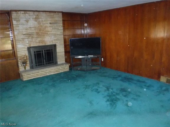 3rd image of 2079 Sagamore Dr