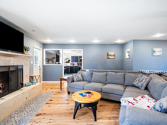 5th image of 7006 S 254th Ave