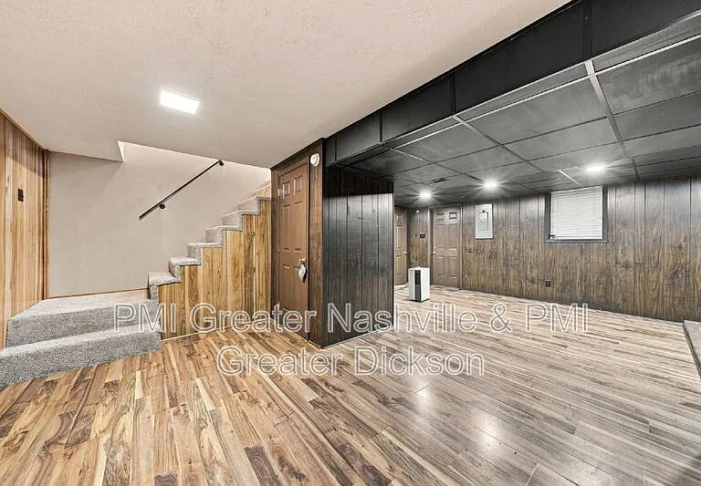 366 N Powers Blvd — Photo 27