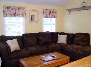 21 Hatch Rd, Pembroke, MA 02359