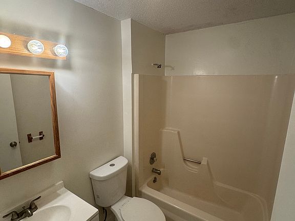 5th image of 175 Mill Pond Rd #345A
