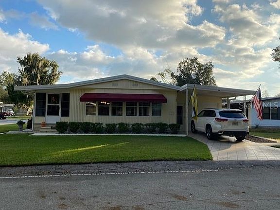4th image of 100 Honeysuckle Dr