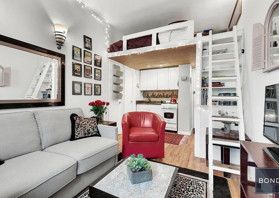 2nd image of 203 W 87th St APT 34