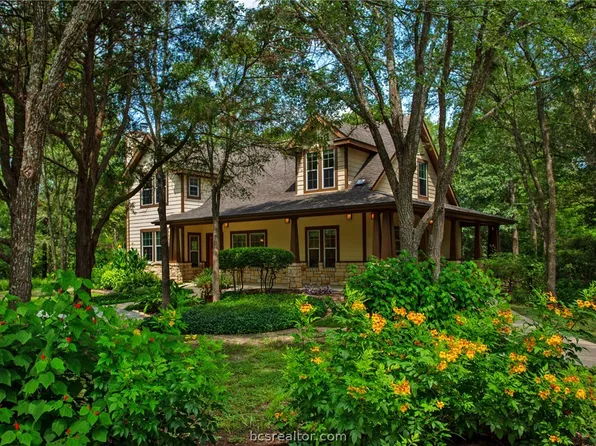 1511 Bluebonnet Dr, College Station, TX 77845