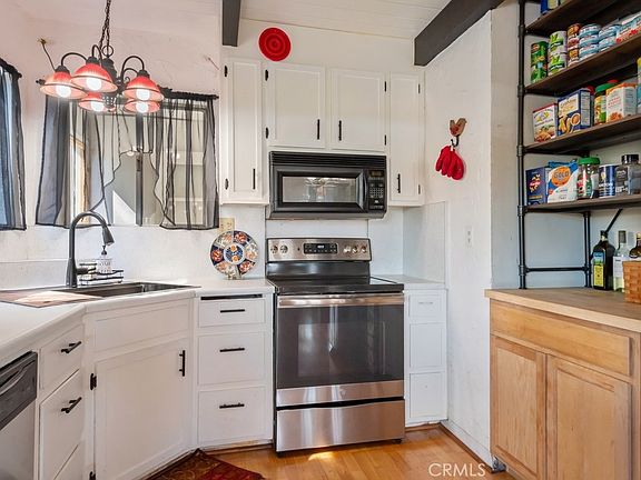 2nd image of 17247 Encina Dr