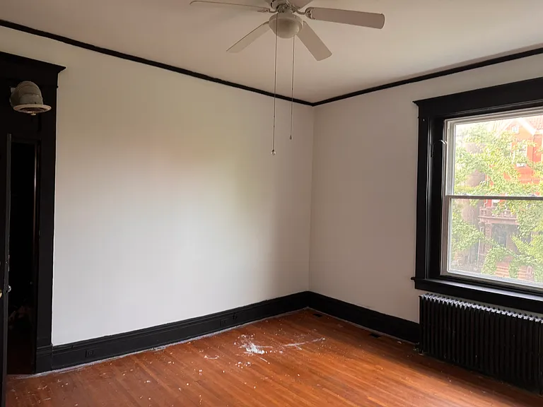1013 W Franklin St #1 — Photo 3