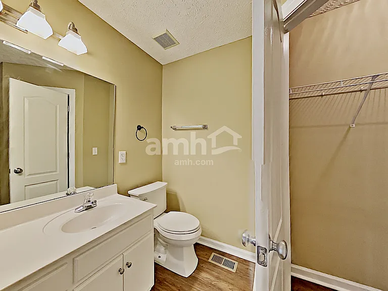 1640 O Green Cv — Photo 10