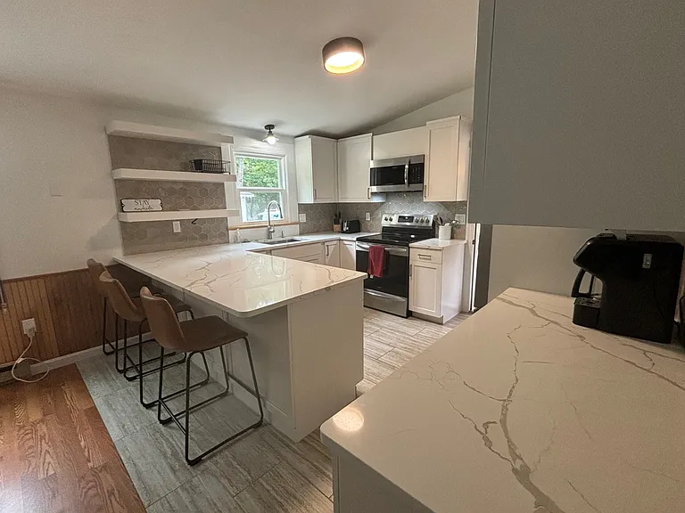 8 Black Point Rd — Photo 14