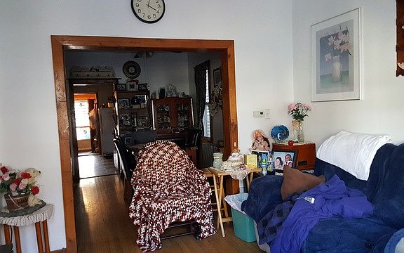 2nd image of 2413 W Cortland St