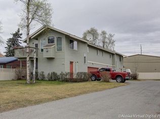 653 Pearl Dr, Anchorage, AK 99518