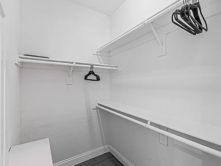 4224 Las Brisas Dr — Photo 21