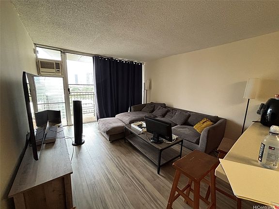 5th image of 1050 Kinau St APT 903