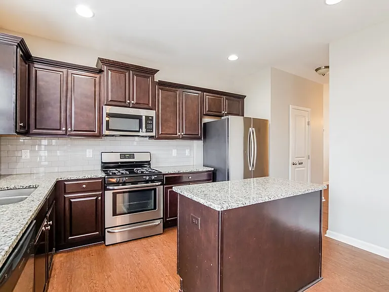 3616 Waleback Ln — Photo 7