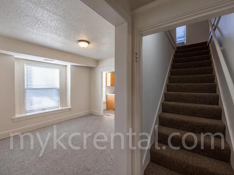 4306 Fisher St — Photo 11